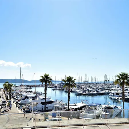 Avec Terrasse, Clim, Parking Prive - - Fr-1-226b-153 Cavalaire-sur-Mer