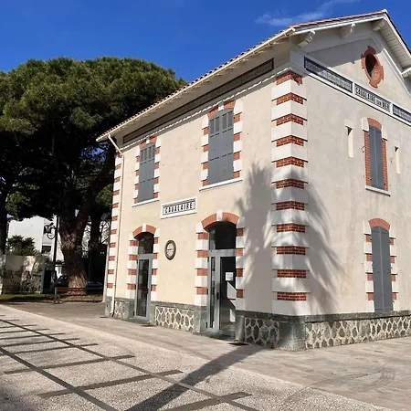 Avec Terrasse, Clim, Parking Prive - - Fr-1-226b-153 * Cavalaire-sur-Mer